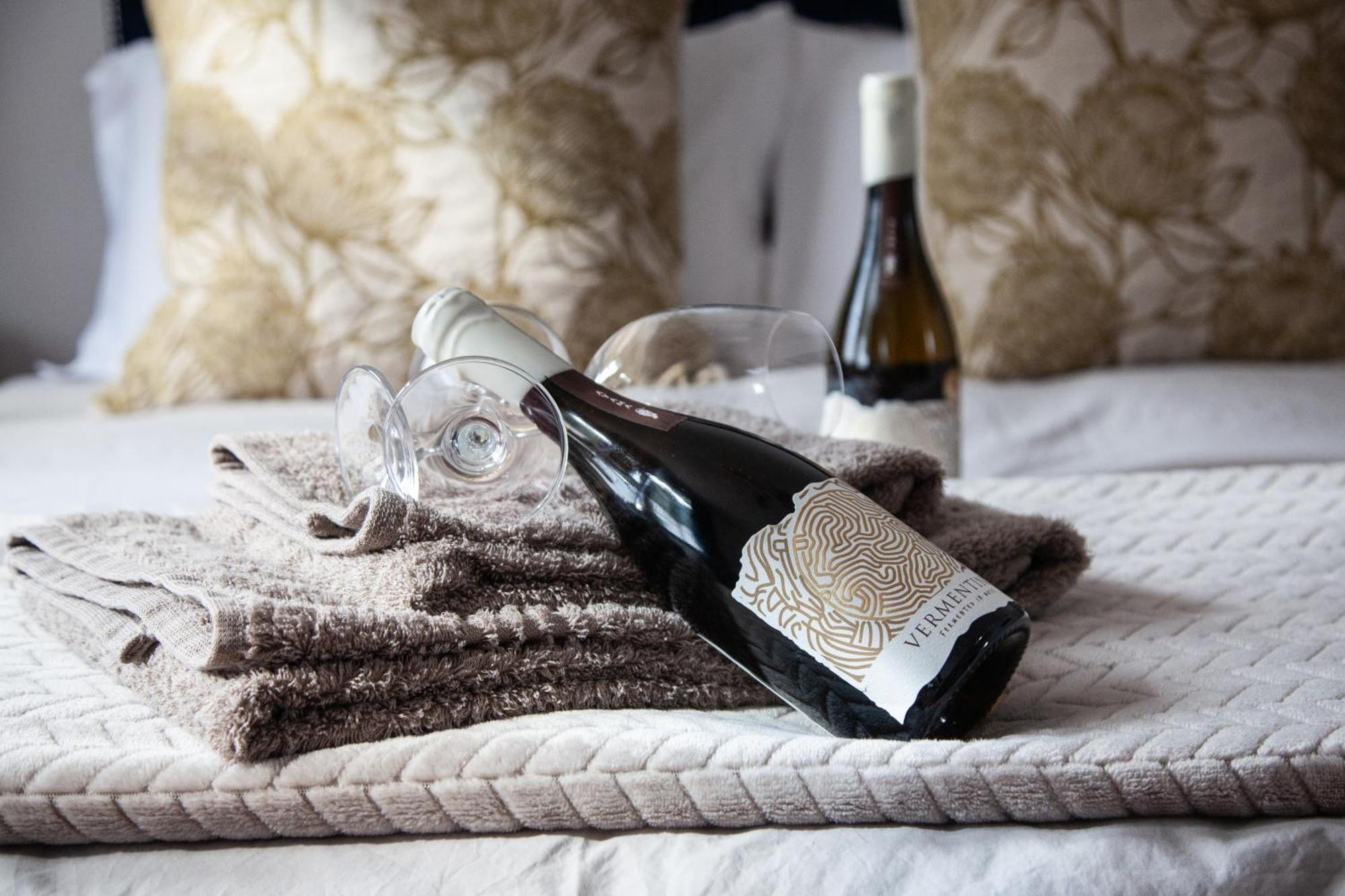 Bed and Breakfast Ayama Wine Farm - Manor House Wellington Esterno foto